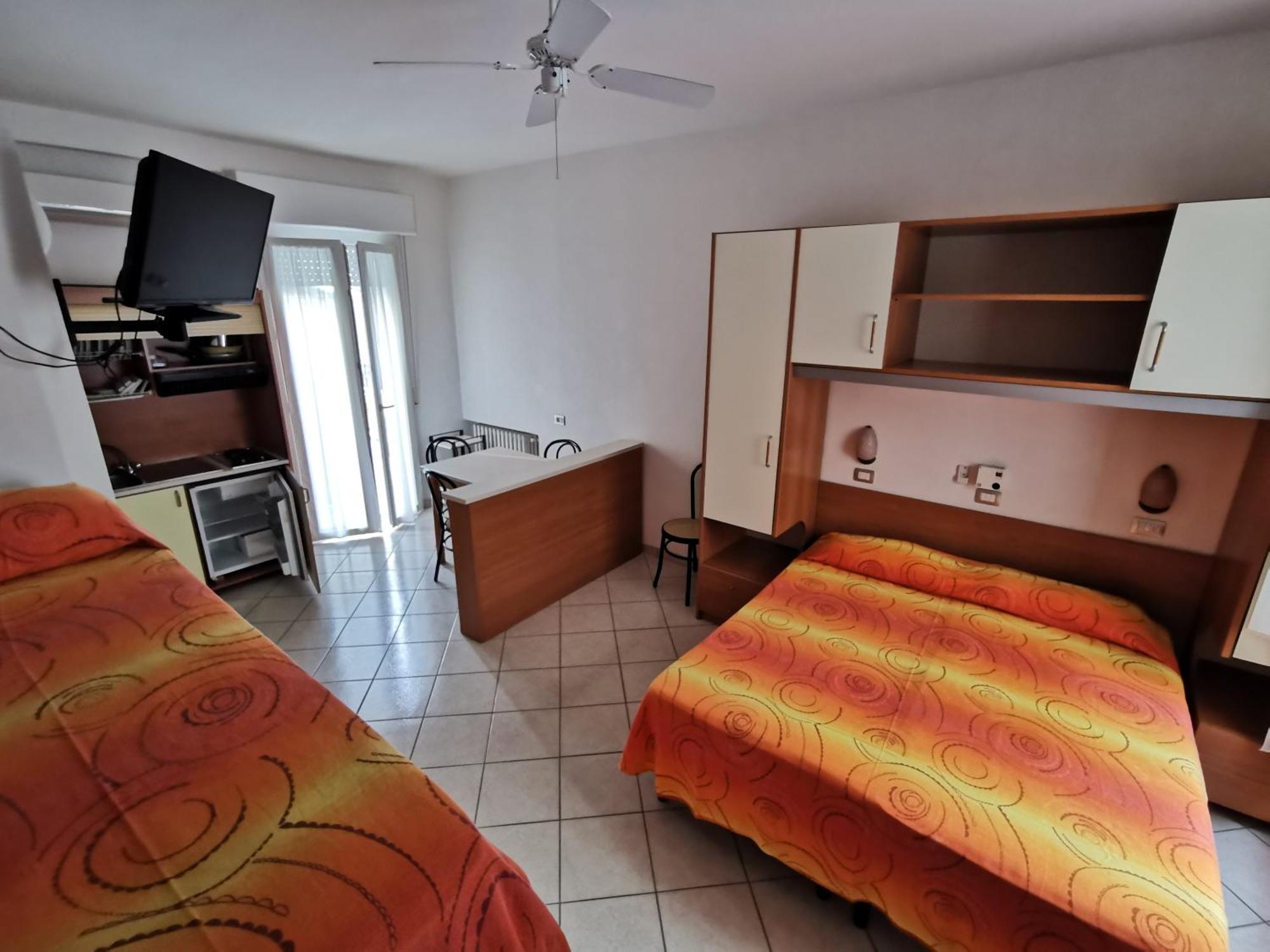B&B Residence Sorriso Cattolica Exterior photo
